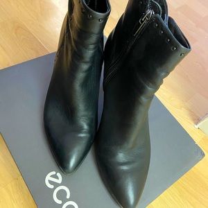 Ecco booties black size 38 or 7.5
